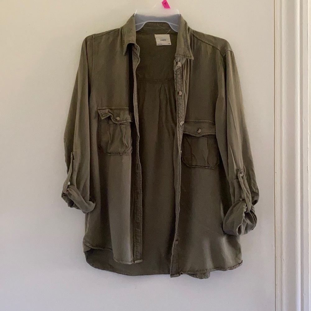 Green button down